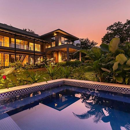 Stayvista At The Charcoal Villa Luxury Collection Alībāg Exterior foto