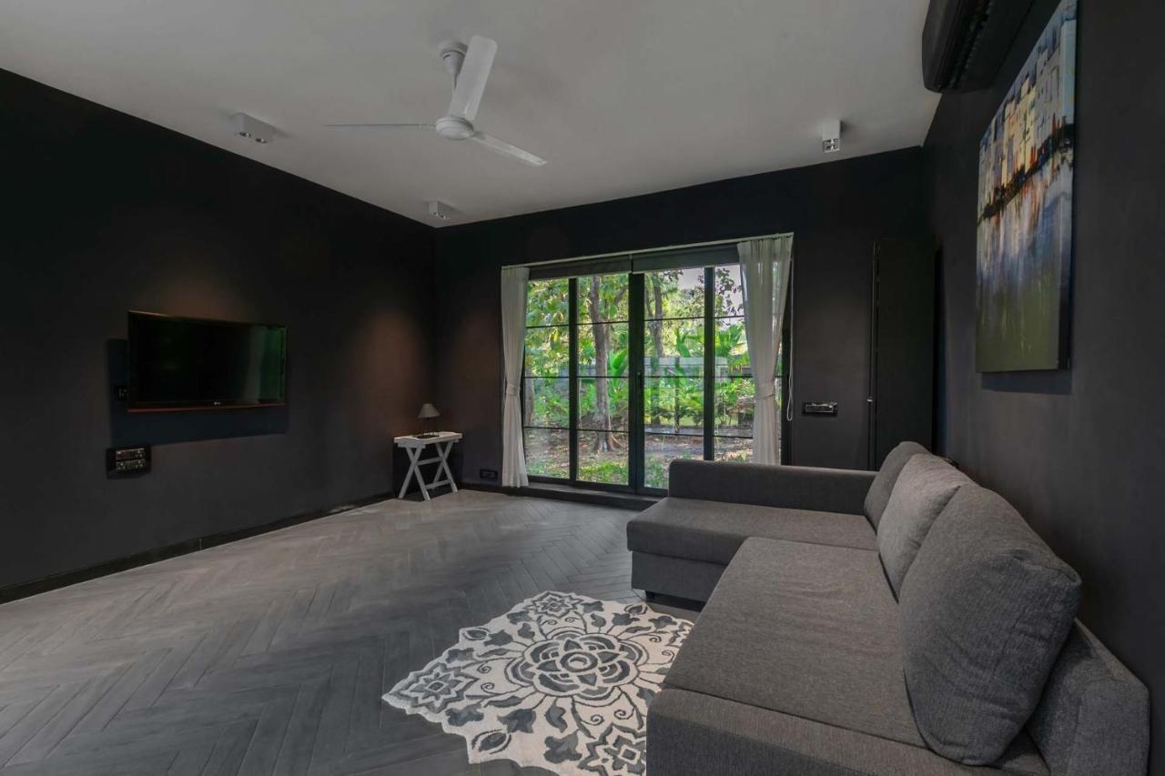 Stayvista At The Charcoal Villa Luxury Collection Alībāg Exterior foto